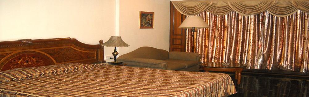 Empires Hotel Пури Екстериор снимка